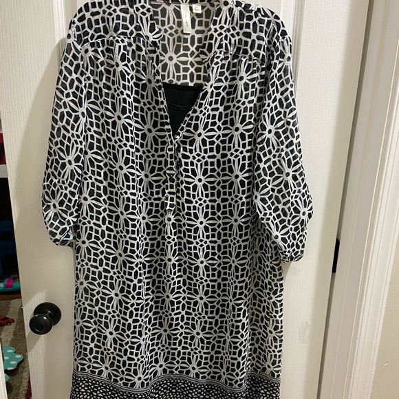 Adorable women’s dress sheer black and white size XL - Picture 1 of 3